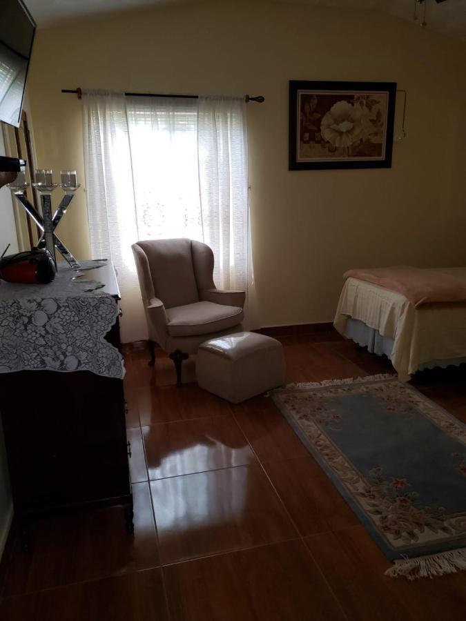 Cliffe Ranch Βίλα Μαντεβίλ Εξωτερικό φωτογραφία