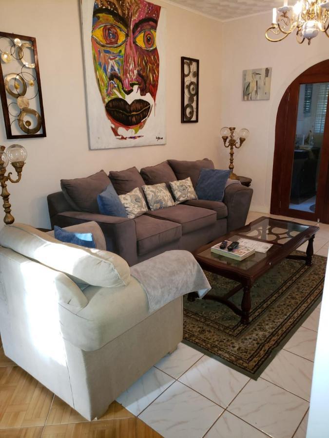 Cliffe Ranch Βίλα Μαντεβίλ Εξωτερικό φωτογραφία