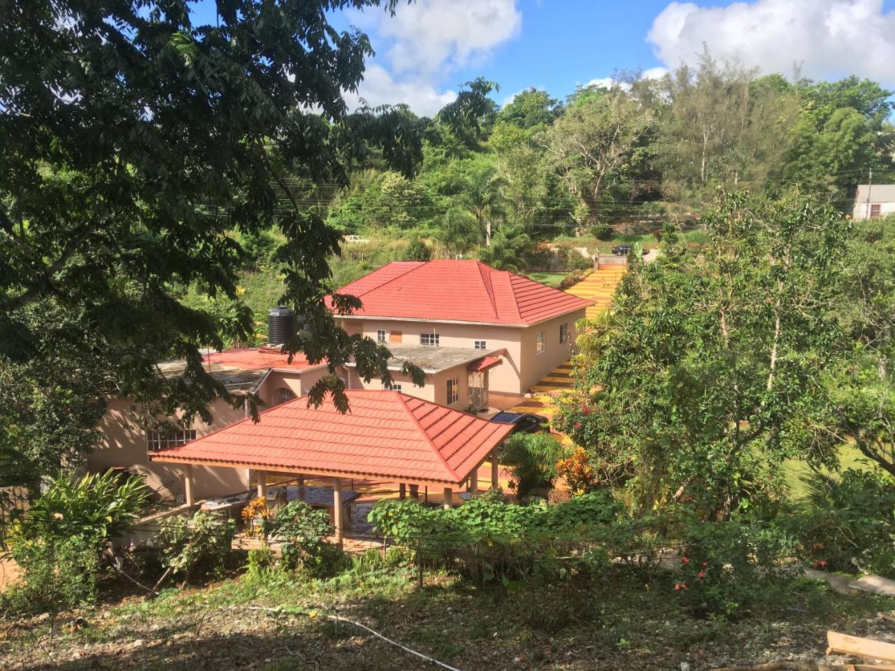 Cliffe Ranch Βίλα Μαντεβίλ Εξωτερικό φωτογραφία