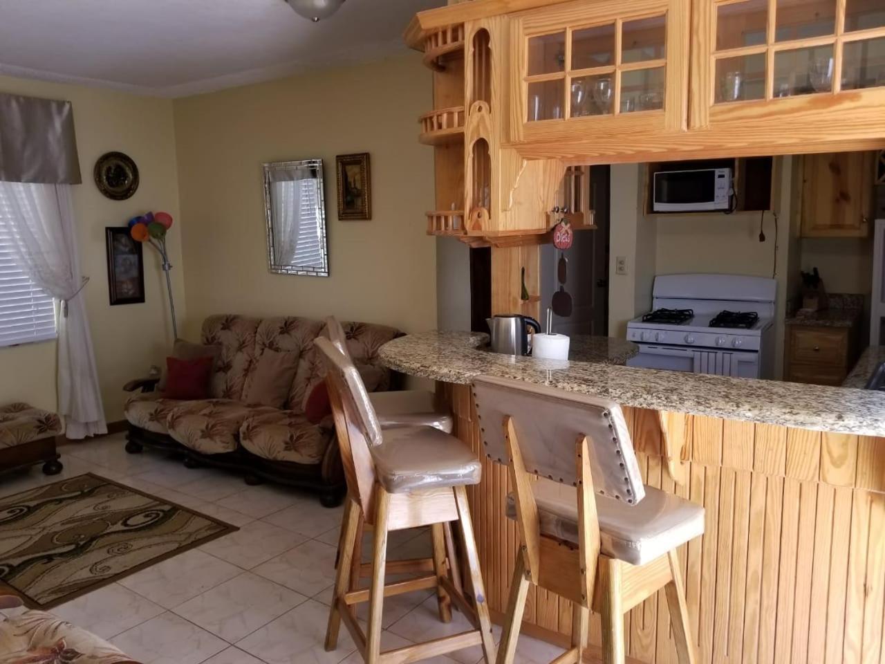 Cliffe Ranch Βίλα Μαντεβίλ Εξωτερικό φωτογραφία